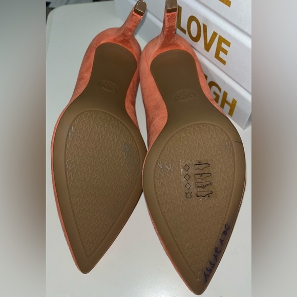 Michael Michael Kors Pink-Grapefruit Suede Shoes SZ 7.5M - Picture 14 of 14